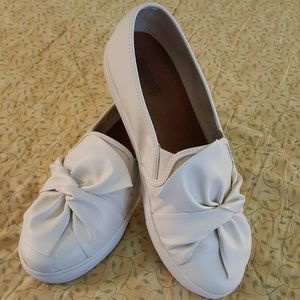 Carlos Santana "Allegra" Leather Sneaker Sz 11M